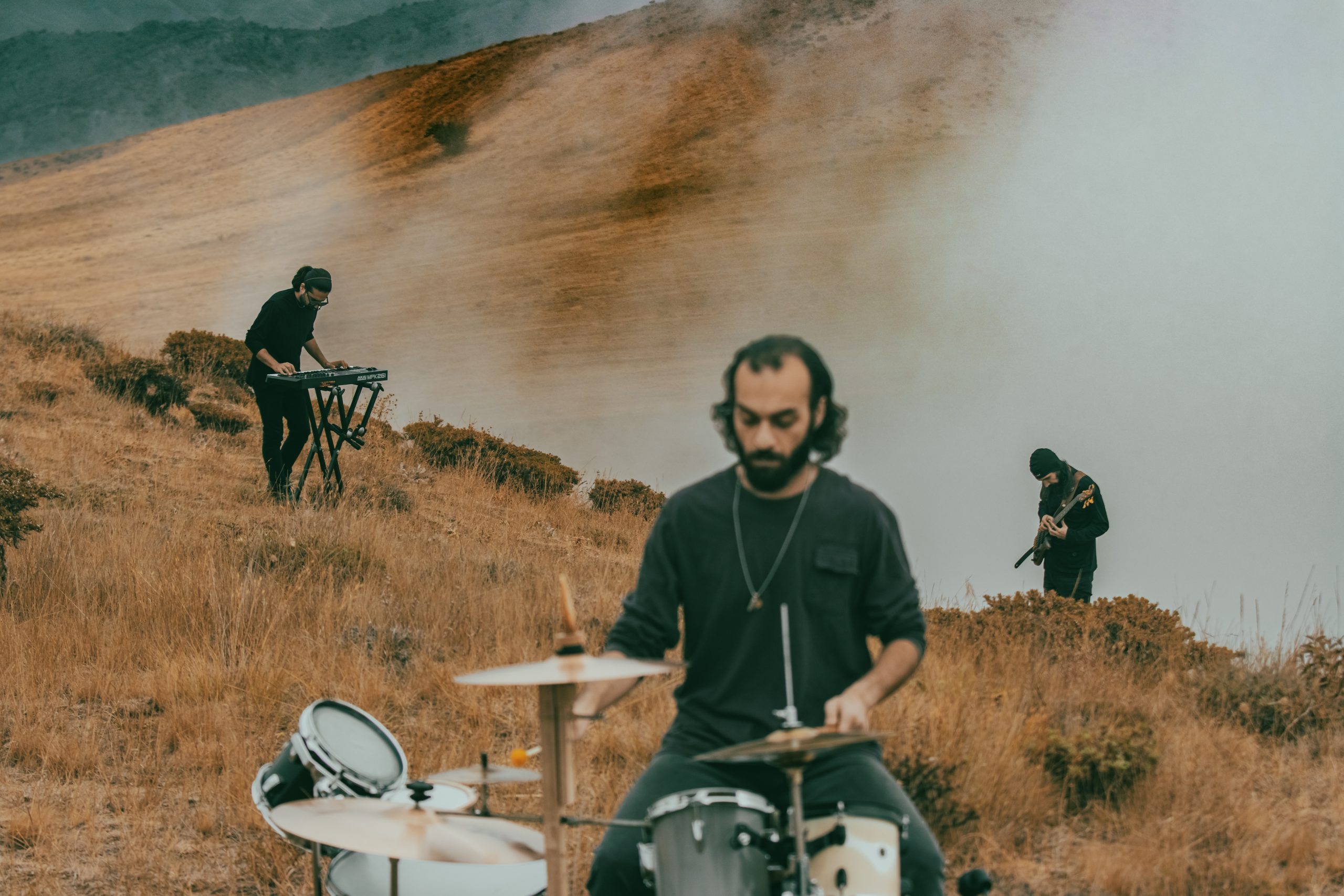 گروه مرتاض – فوتوشوت کوهستان